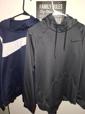 Men's nike Pull over hoodie BUNDLE size L
